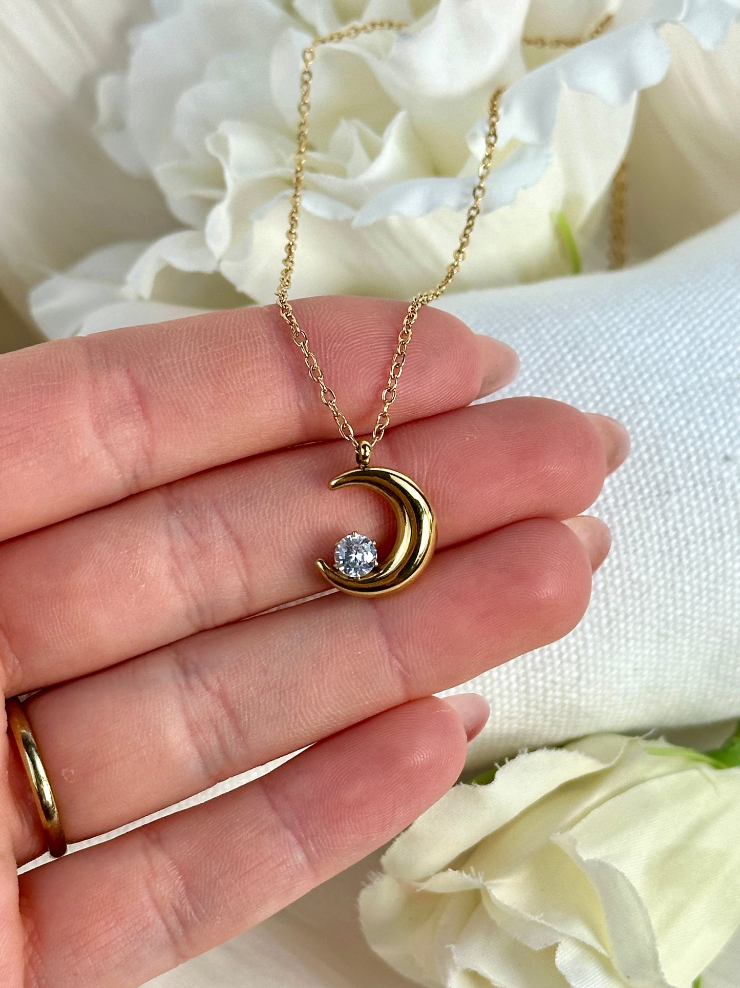 Halbmond Kette VVi24