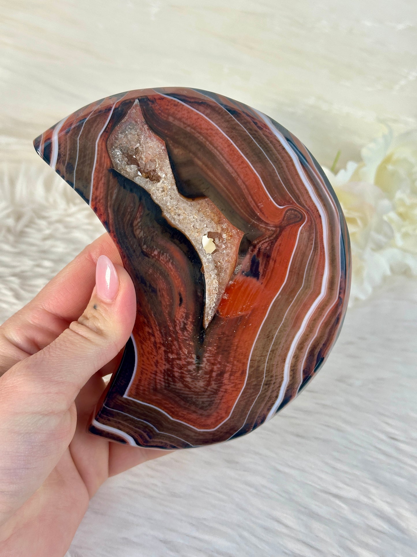 Sardonyx Achat Mond auf Halterung VX69