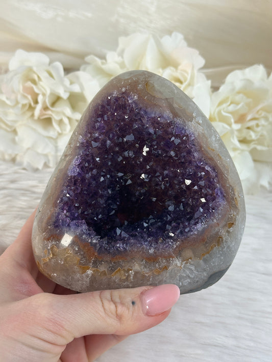 Amethyst Cluster B136