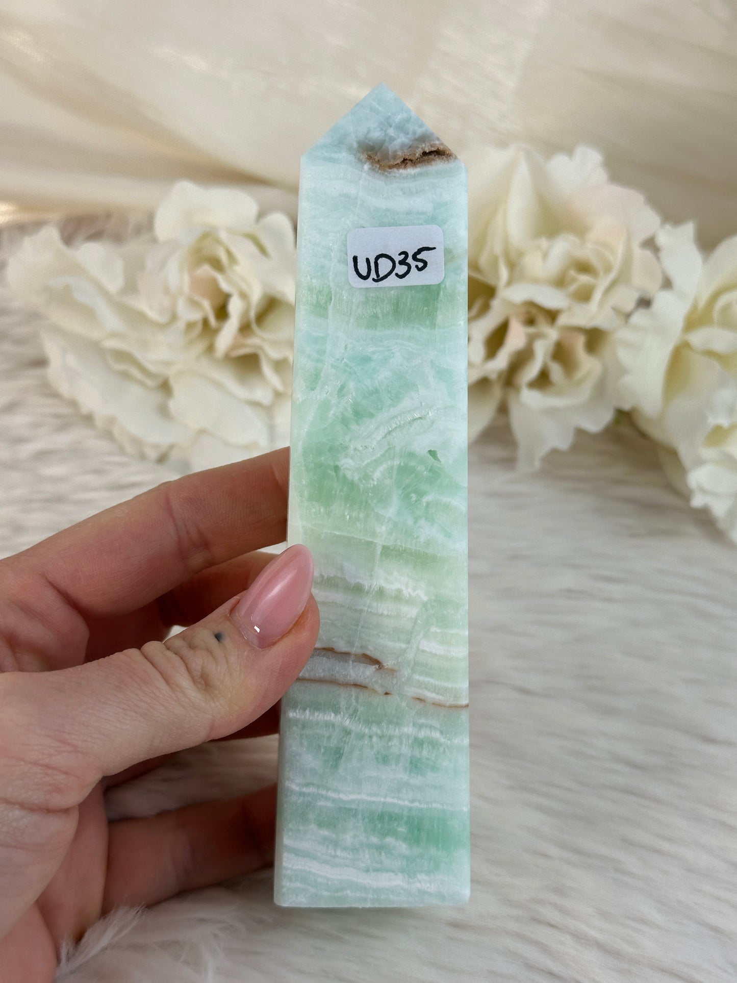 Blauer Calcit Turm UD35