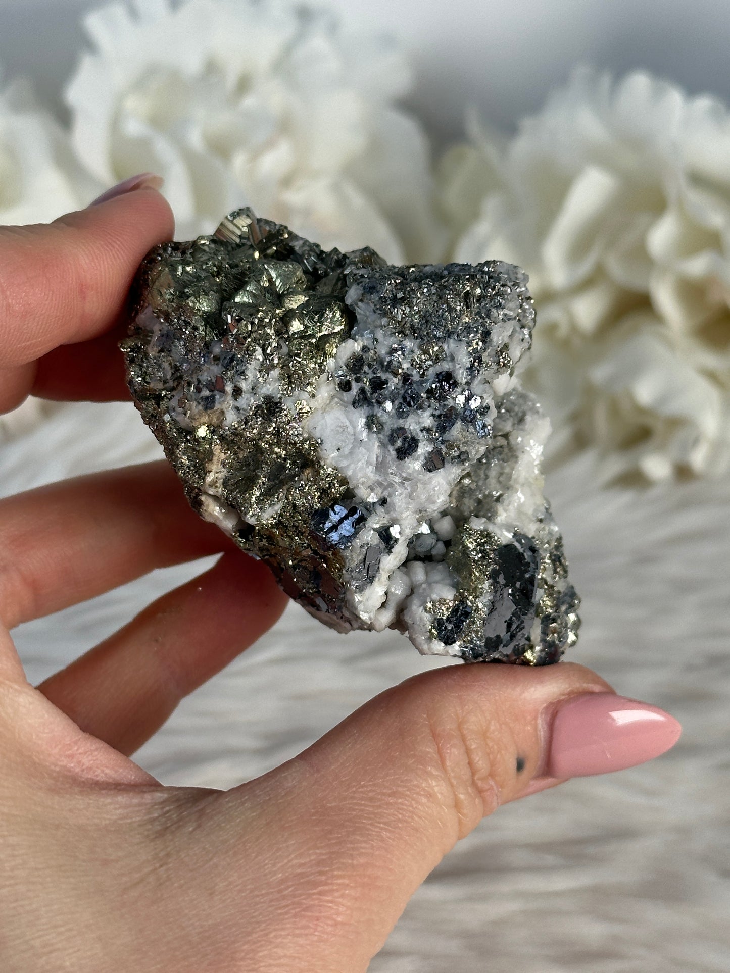 Mineral aus Bulgarien Chalcopyrite mit Pyrite,Dolomite,Sphalerite und Galena J32,8