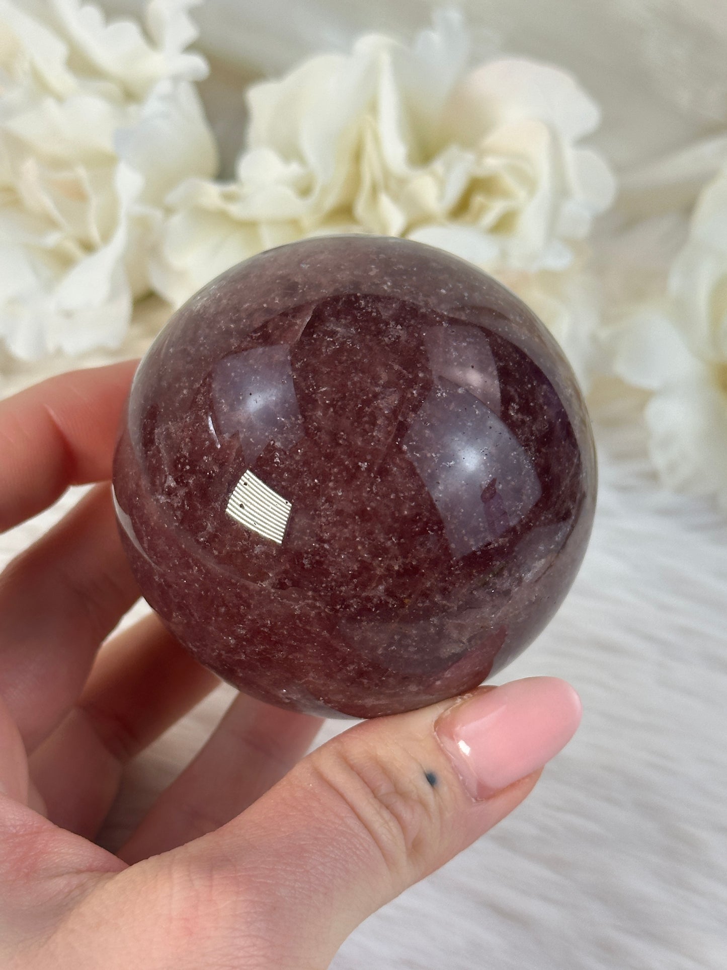 Erdbeerquarz Kugel N49,9