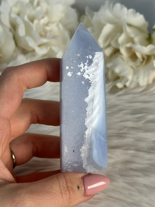 Druzy Chalcedon Turm K28,1