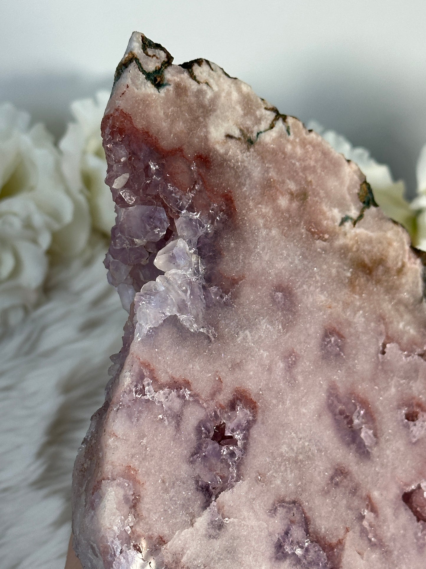 Pinke Amethyst Slab auf Halterung C198