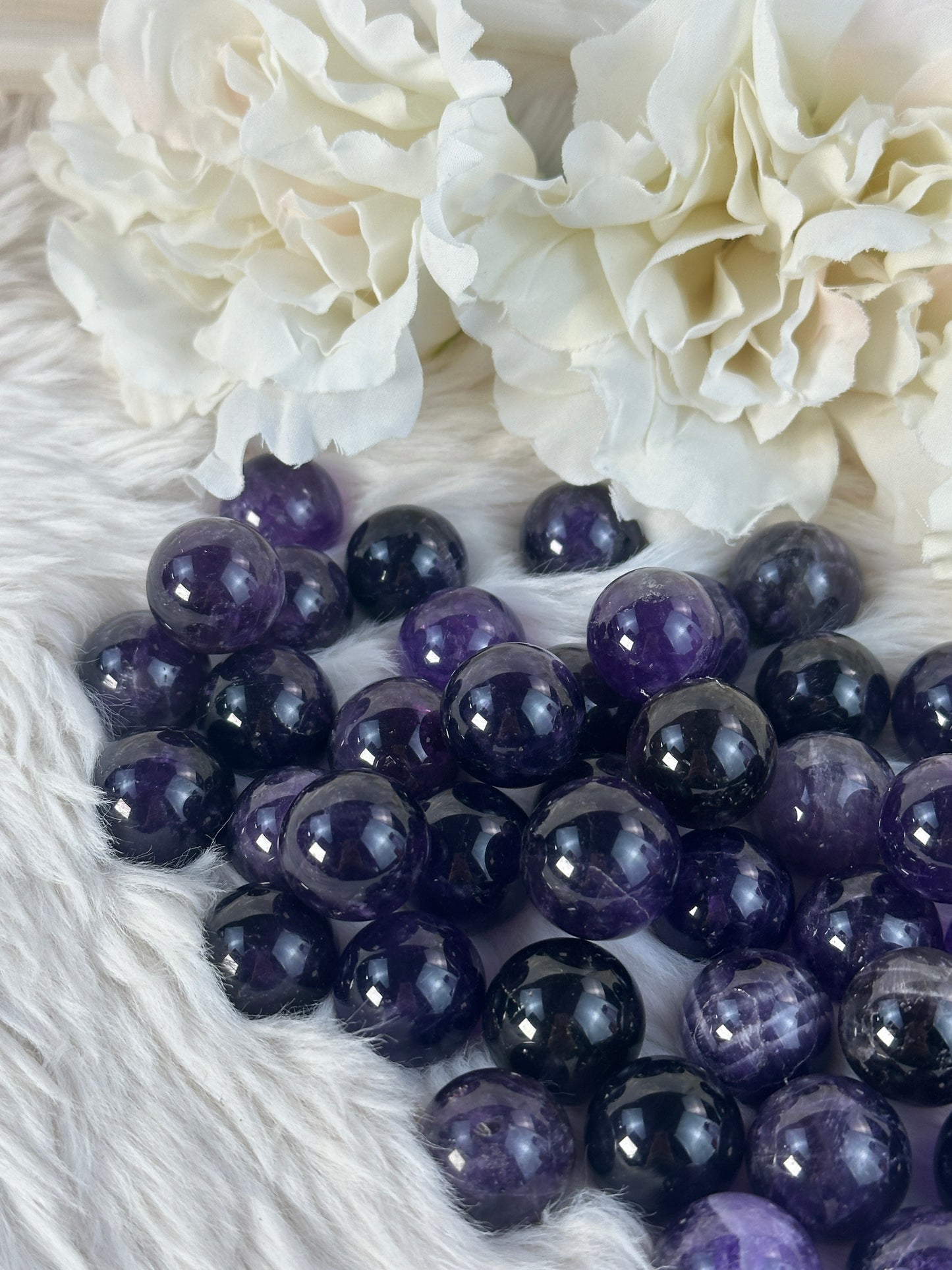Dunkle mini Amethyst Kugel AA4