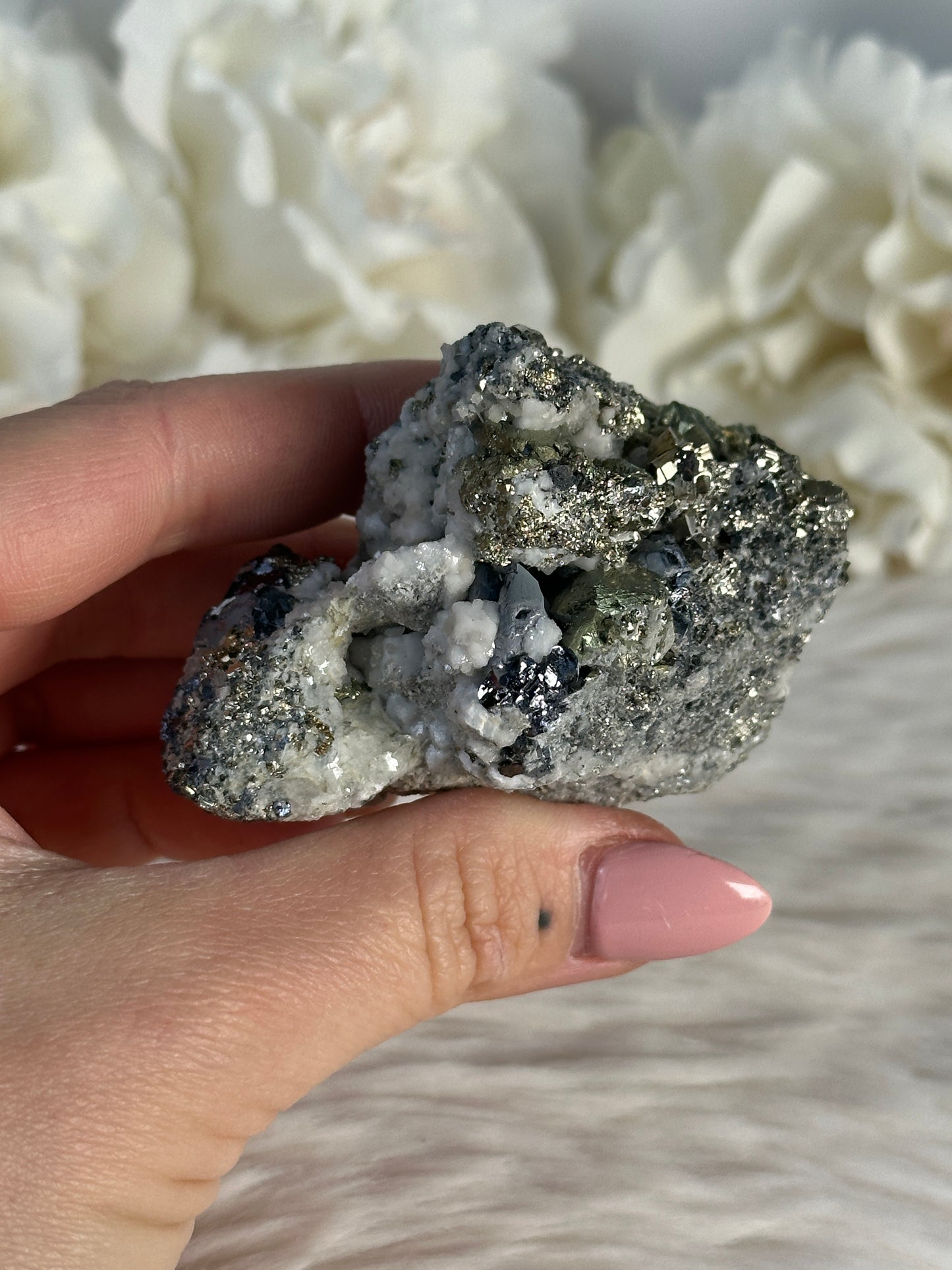 Mineral aus Bulgarien Chalcopyrite mit Pyrite,Dolomite,Sphalerite und Galena J32,8