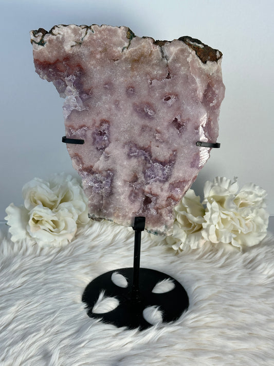 Pinke Amethyst Slab auf Halterung C198