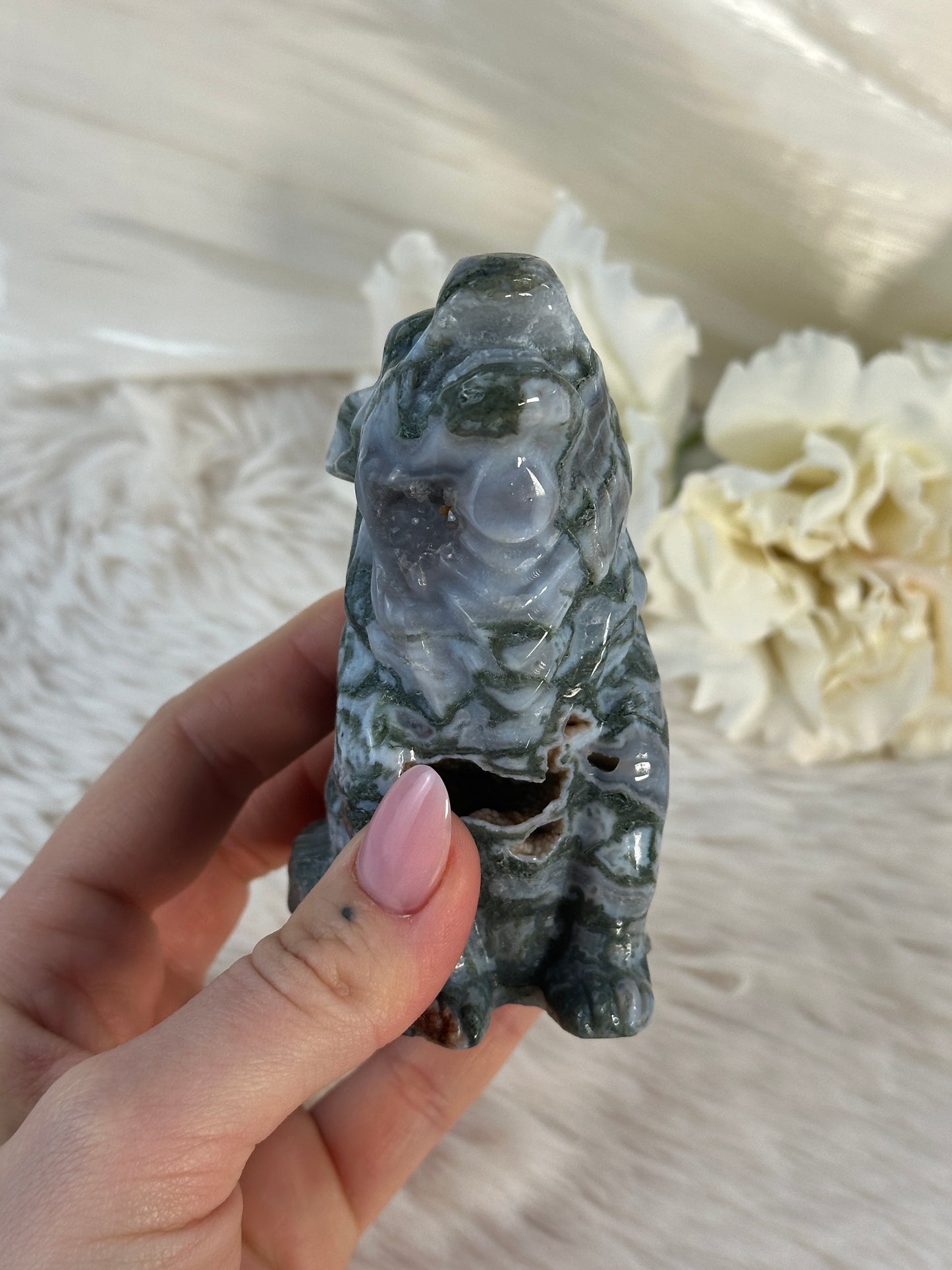 Moosachat Wolf Carving MA48